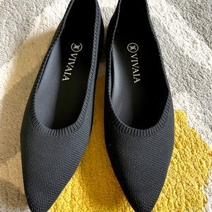Vivaia Aria ballerinas +extra set of soles and bows